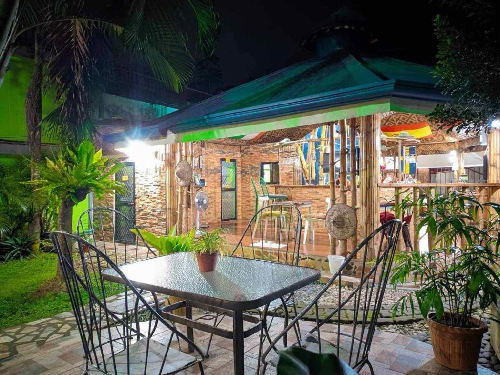 Bamboo Garden Boutique Hotel Таклобан Экстерьер фото